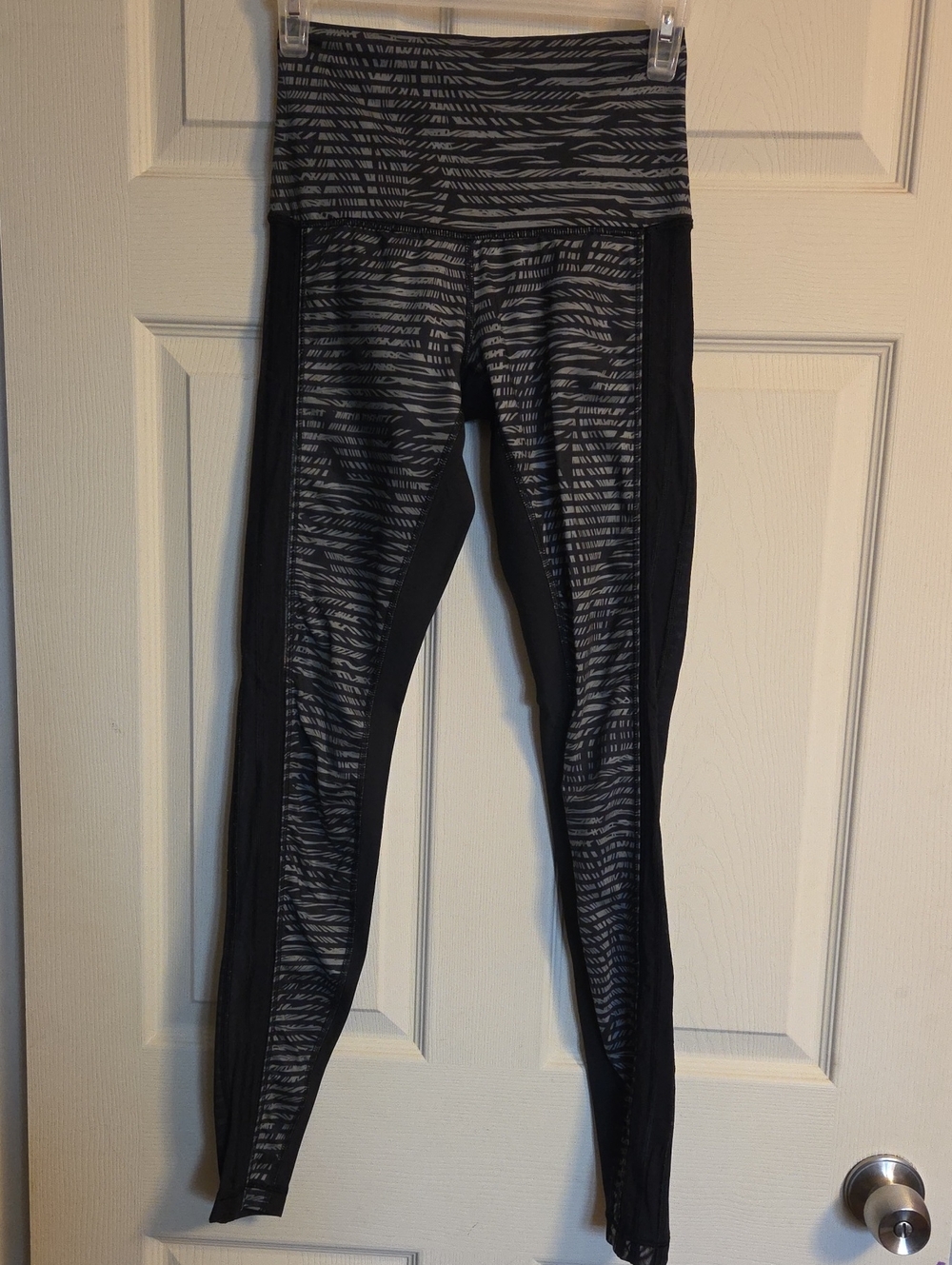 Lululemon Wunder Under Pant Luxtreme (Roll Down) Size 2 *